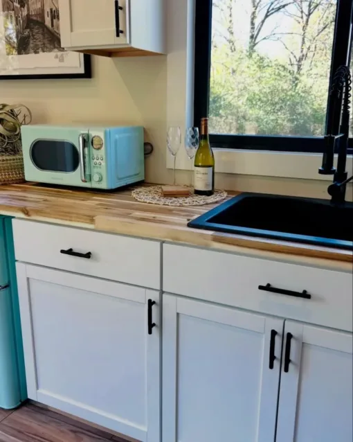 40ft High-Cube Shipping Container Tiny Home